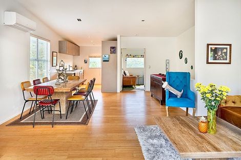 Photo of property in 3 Saddleback Grove, Karori, Wellington, 6012