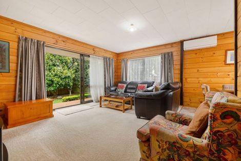 Photo of property in 37a Hill Crescent, Papakura, 2110
