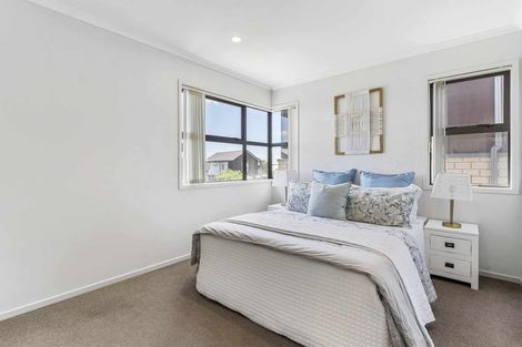 Photo of property in 16 Hirimate Place, Flat Bush, Auckland, 2019