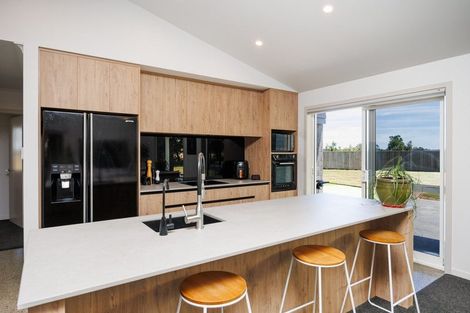 Photo of property in 985 Parewanui Road, Parewanui, Bulls, 4894
