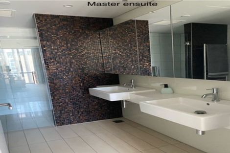 Photo of property in 251/2u Market Lane, Wellington Central, Wellington, 6011