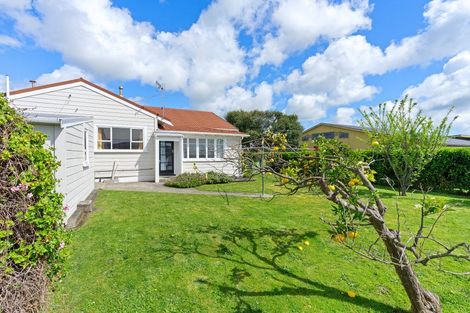 Photo of property in 30 Victoria Street, Levin, 5510