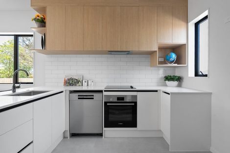 Photo of property in 20 Seabrook Avenue, New Lynn, Auckland, 0600