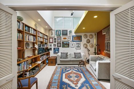Photo of property in Courtenay Mews Apartments, 12/14u Alpha Street, Te Aro, Wellington, 6011