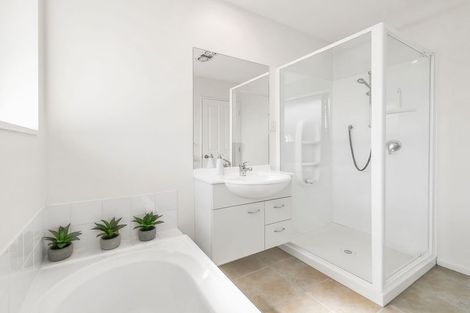 Photo of property in 16 Globe Bay Drive, Templeton, Christchurch, 8042