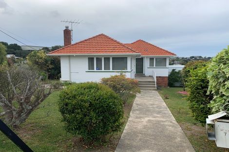 Photo of property in 7 Sunrise Avenue, Murrays Bay, Auckland, 0630