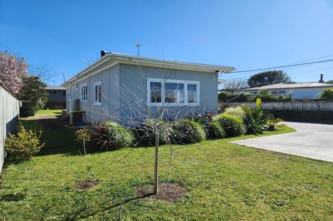 Photo of property in 464 South Road, Omata, New Plymouth, 4374