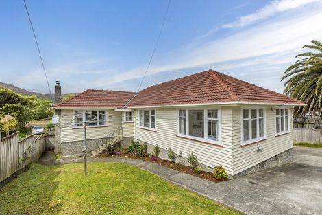 Photo of property in 318b Main Road, Tawa, Wellington, 5028
