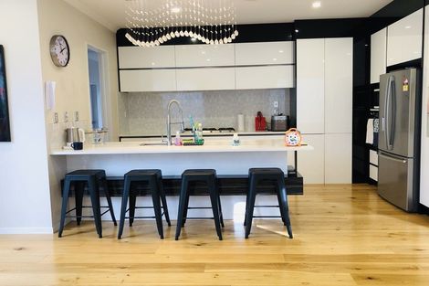 Photo of property in 30 Drumbuoy Drive, Flat Bush, Auckland, 2019