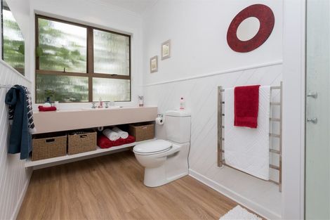 Photo of property in 22 Morrow Avenue, Bucklands Beach, Auckland, 2012