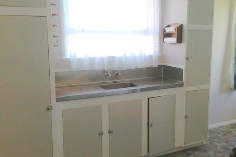 Photo of property in 16 Carey Street, Waitara, 4320