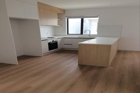 Photo of property in 14a Elcoat Avenue, Te Atatu South, Auckland, 0610