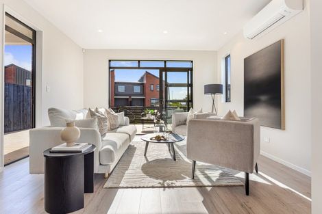 Photo of property in 2 Whakatere Lane, Hobsonville, Auckland, 0616