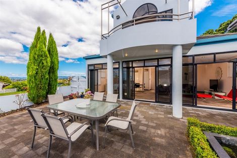 Photo of property in 38 Luckens Road, West Harbour, Auckland, 0618