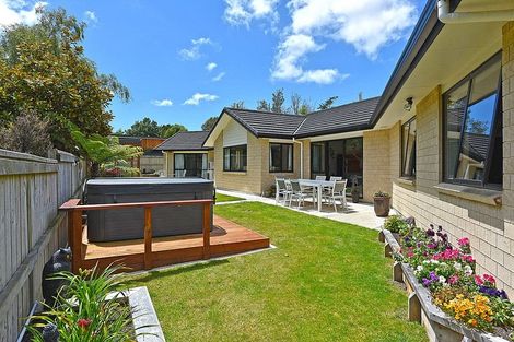 Photo of property in 347a Main Road North, Brown Owl, Upper Hutt, 5018