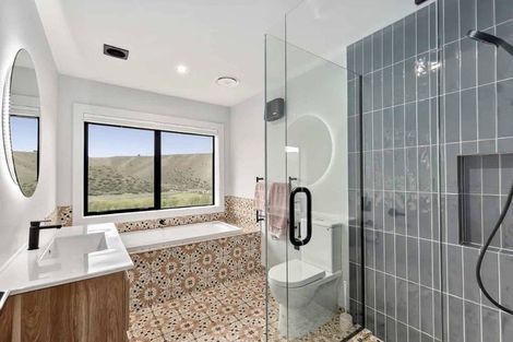 Photo of property in 2 Judare Drive, Lowburn, Cromwell, 9384