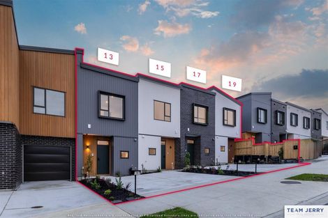 Photo of property in 13 Kuaha Road, Massey, Auckland, 0614