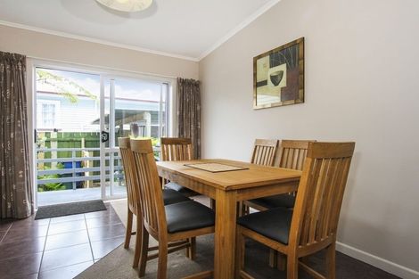 Photo of property in 59 Woodside Road, Massey, Auckland, 0614