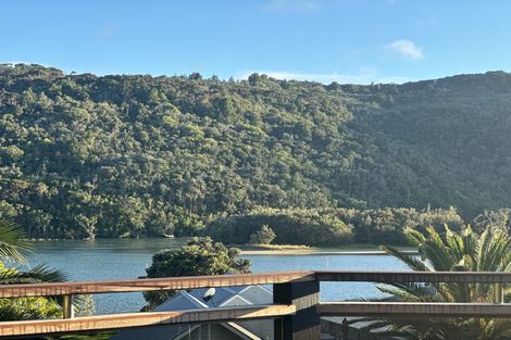 Photo of property in 15 Waiwera Road, Waiwera, Orewa, 0994
