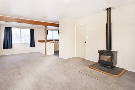 Photo of property in 35 Peter Hall Drive, Kelvin Grove, Palmerston North, 4414