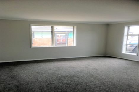 Photo of property in 11 Harding Drive, Papamoa Beach, Papamoa, 3118