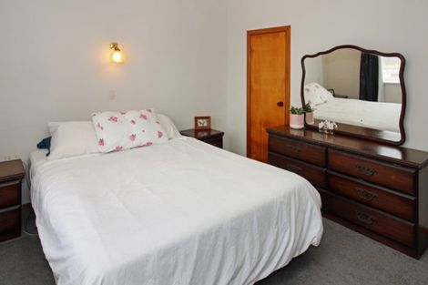 Photo of property in 84 Ngamotu Road, Spotswood, New Plymouth, 4310