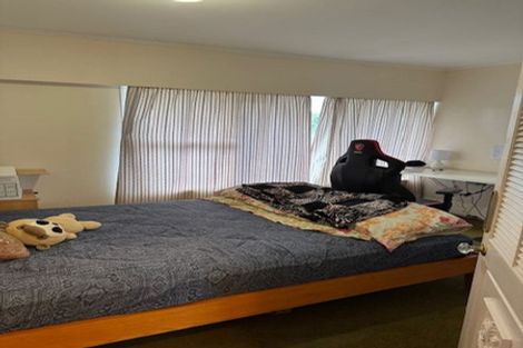 Photo of property in 2 Wells Road, Bucklands Beach, Auckland, 2012