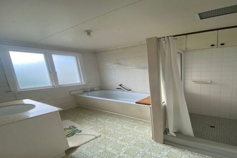 Photo of property in 20 Great South Road, Manurewa, Auckland, 2102