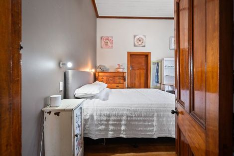 Photo of property in 50 Kimber Street, Halcombe, Feilding, 4779