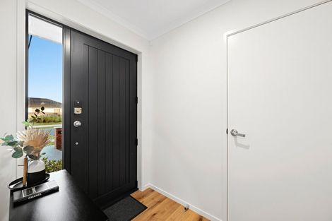 Photo of property in 15 Timatanga Road, Temple View, Hamilton, 3218