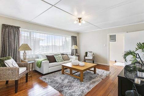 Photo of property in 110 Queen Street, Waiuku, 2123