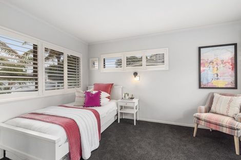 Photo of property in 2/13 Muritai Road, Milford, Auckland, 0620