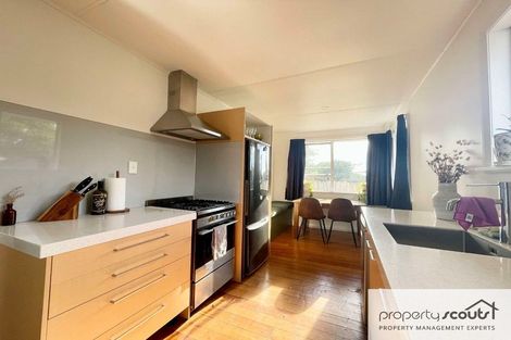 Photo of property in 19 Woodleigh Street, Frankleigh Park, New Plymouth, 4310