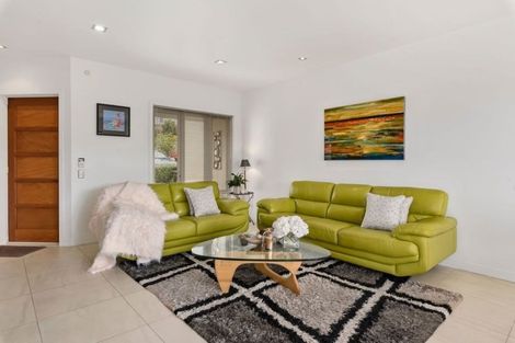 Photo of property in 140 Gills Road, Albany Heights, Auckland, 0632