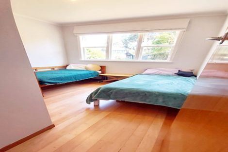 Photo of property in 35 Queen Mary Avenue, New Lynn, Auckland, 0600