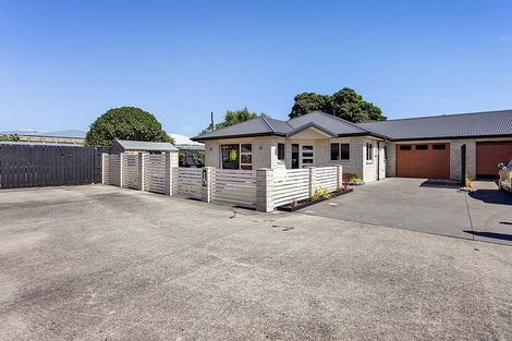 Photo of property in 24 Princes Street, Hawera, 4610