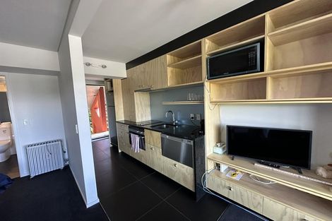 Photo of property in Barton Flats, 1/9-11 Barton Terrace, Thorndon, Wellington, 6011