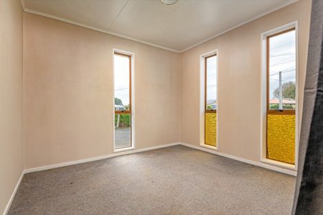 Photo of property in 21 Flower Street, Bulls, 4818
