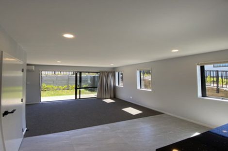 Photo of property in 1/57 Saralee Drive, Manurewa, Auckland, 2105
