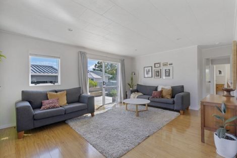 Photo of property in 42a Rautawhiri Road, Helensville, 0800