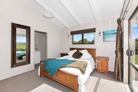 Photo of property in 413a Baylys Coast Road, Dargaville, 0377