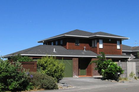 Photo of property in 7 Bay Lair Grove, Island Bay, Wellington, 6023