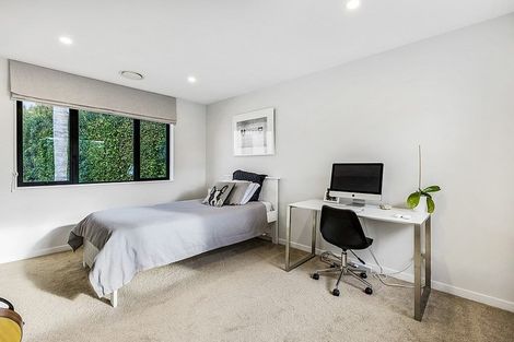 Photo of property in 34a Lyons Avenue, Murrays Bay, Auckland, 0630