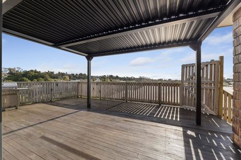 Photo of property in 195 Heta Road, Highlands Park, New Plymouth, 4312