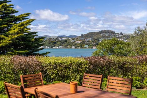 Photo of property in 68a Mana Esplanade, Paremata, Porirua, 5026
