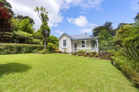 Photo of property in 200 Huia Road, Titirangi, Auckland, 0604