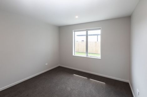 Photo of property in 13 Loch Tanna Way, Broomfield, Christchurch, 8042