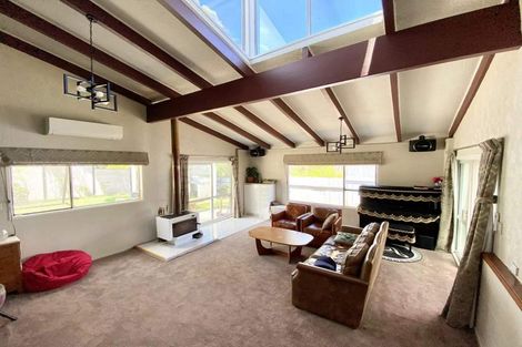 Photo of property in 14 Scotstoun Place, Glen Eden, Auckland, 0602