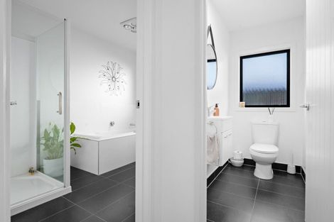 Photo of property in 10 Kentwood Place, Flagstaff, Hamilton, 3210