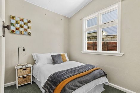 Photo of property in 135 Marine Parade, Seatoun, Wellington, 6022